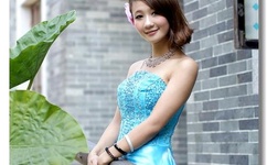 小受坐公交车被侵占